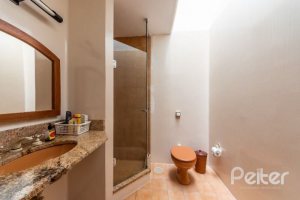 Casa em Condomínio à venda com 654m², 5 dormitórios, 5 suítes, 4 vagas, no bairro Cavalhada em PORTO ALEGRE