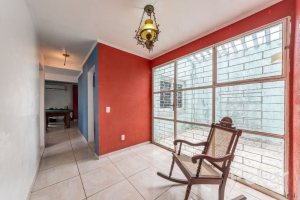 Casa à venda com 143m², 3 dormitórios, 2 suítes, 1 vaga, no bairro Ipanema em Porto Alegre