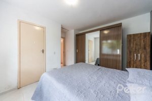 Casa à venda com 143m², 3 dormitórios, 2 suítes, 1 vaga, no bairro Ipanema em Porto Alegre