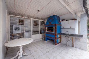 Casa à venda com 143m², 3 dormitórios, 2 suítes, 1 vaga, no bairro Ipanema em Porto Alegre