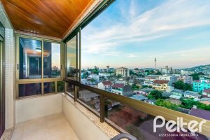 Apartamento à venda com 133m², 3 dormitórios, 1 suíte, 3 vagas, no bairro Tristeza em PORTO ALEGRE