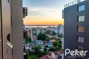 Apartamento à venda com 133m², 3 dormitórios, 1 suíte, 3 vagas, no bairro Tristeza em PORTO ALEGRE