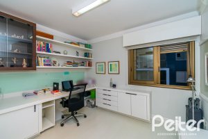 Apartamento à venda com 133m², 3 dormitórios, 1 suíte, 3 vagas, no bairro Tristeza em PORTO ALEGRE