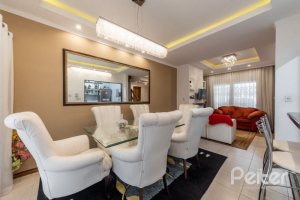 Casa em Condomínio à venda com 186m², 3 dormitórios, 1 suíte, 2 vagas, no bairro Ipanema em Porto Alegre