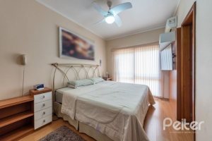 Casa em Condomínio à venda com 186m², 3 dormitórios, 1 suíte, 2 vagas, no bairro Ipanema em Porto Alegre