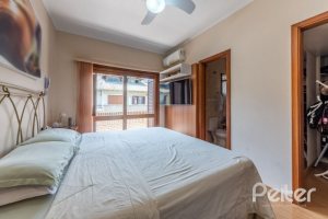 Casa em Condomínio à venda com 186m², 3 dormitórios, 1 suíte, 2 vagas, no bairro Ipanema em Porto Alegre