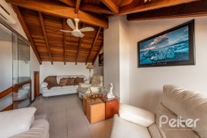 Casa em Condomínio à venda com 186m², 3 dormitórios, 1 suíte, 2 vagas, no bairro Ipanema em Porto Alegre