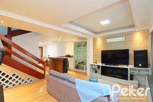 Casa à venda com 150m², 3 dormitórios, 1 suíte, 2 vagas, no bairro Ipanema em Porto Alegre