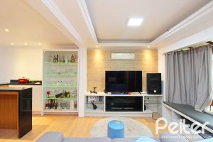 Casa à venda com 150m², 3 dormitórios, 1 suíte, 2 vagas, no bairro Ipanema em Porto Alegre