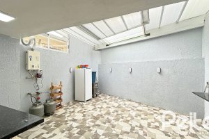 Casa à venda com 150m², 3 dormitórios, 1 suíte, 2 vagas, no bairro Ipanema em Porto Alegre