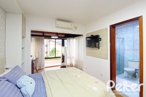 Casa à venda com 150m², 3 dormitórios, 1 suíte, 2 vagas, no bairro Ipanema em Porto Alegre