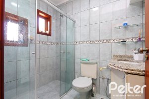 Casa à venda com 150m², 3 dormitórios, 1 suíte, 2 vagas, no bairro Ipanema em Porto Alegre