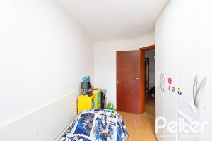 Casa à venda com 150m², 3 dormitórios, 1 suíte, 2 vagas, no bairro Ipanema em Porto Alegre