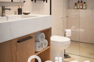 Casa à venda com 276m², 4 dormitórios, 4 suítes, 4 vagas, no bairro Vila Assunção em Porto Alegre