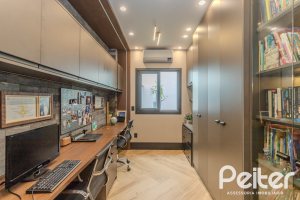 Casa em Condomínio à venda com 359m², 4 dormitórios, 4 suítes, 4 vagas, no bairro Alphaville em PORTO ALEGRE