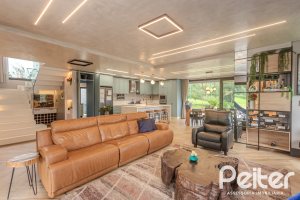 Casa em Condomínio à venda com 359m², 4 dormitórios, 4 suítes, 4 vagas, no bairro Alphaville em PORTO ALEGRE