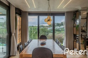 Casa em Condomínio à venda com 359m², 4 dormitórios, 4 suítes, 4 vagas, no bairro Alphaville em PORTO ALEGRE