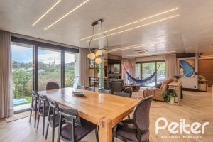 Casa em Condomínio à venda com 359m², 4 dormitórios, 4 suítes, 4 vagas, no bairro Alphaville em PORTO ALEGRE