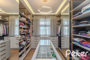 Casa em Condomínio à venda com 359m², 4 dormitórios, 4 suítes, 4 vagas, no bairro Alphaville em PORTO ALEGRE