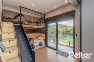 Casa em Condomínio à venda com 359m², 4 dormitórios, 4 suítes, 4 vagas, no bairro Alphaville em PORTO ALEGRE