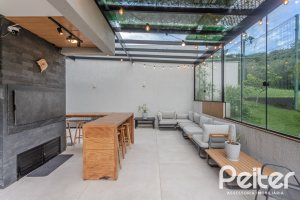 Casa em Condomínio à venda com 359m², 4 dormitórios, 4 suítes, 4 vagas, no bairro Alphaville em PORTO ALEGRE