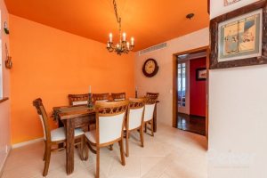 Apartamento à venda com 320m², 3 dormitórios, 1 suíte, 2 vagas, no bairro Menino Deus em Porto Alegre