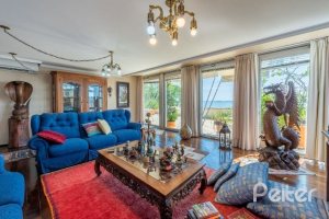 Apartamento à venda com 320m², 3 dormitórios, 1 suíte, 2 vagas, no bairro Menino Deus em Porto Alegre