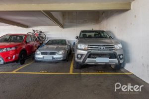 Apartamento à venda com 320m², 3 dormitórios, 1 suíte, 2 vagas, no bairro Menino Deus em Porto Alegre