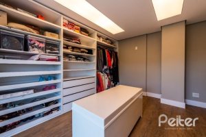 Casa em Condomínio à venda com 488m², 4 dormitórios, 4 suítes, 3 vagas, no bairro Alphaville em PORTO ALEGRE