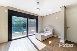 Casa em Condomínio à venda com 488m², 4 dormitórios, 4 suítes, 3 vagas, no bairro Alphaville em PORTO ALEGRE