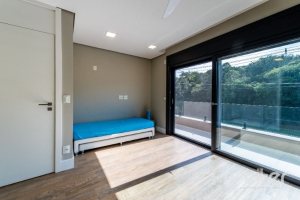 Casa em Condomínio à venda com 488m², 4 dormitórios, 4 suítes, 3 vagas, no bairro Alphaville em PORTO ALEGRE