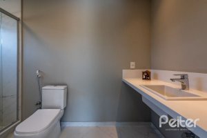 Casa em Condomínio à venda com 488m², 4 dormitórios, 4 suítes, 3 vagas, no bairro Alphaville em PORTO ALEGRE