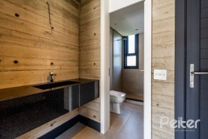 Casa em Condomínio à venda com 488m², 4 dormitórios, 4 suítes, 3 vagas, no bairro Alphaville em PORTO ALEGRE