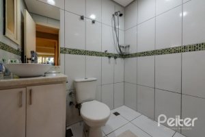 Casa em Condomínio à venda com 400m², 5 dormitórios, 2 suítes, 3 vagas, no bairro Cavalhada em PORTO ALEGRE