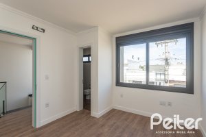 Casa em Condomínio à venda com 150m², 3 dormitórios, 3 suítes, 2 vagas, no bairro Hípica em PORTO ALEGRE