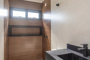 Casa em Condomínio à venda com 150m², 3 dormitórios, 3 suítes, 2 vagas, no bairro Hípica em PORTO ALEGRE