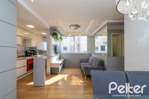 Apartamento à venda com 61m², 3 dormitórios, 1 suíte, 1 vaga, no bairro Ipanema em PORTO ALEGRE