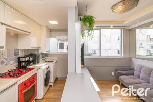 Apartamento à venda com 61m², 3 dormitórios, 1 suíte, 1 vaga, no bairro Ipanema em PORTO ALEGRE