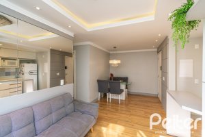Apartamento à venda com 61m², 3 dormitórios, 1 suíte, 1 vaga, no bairro Ipanema em PORTO ALEGRE