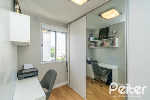 Apartamento à venda com 61m², 3 dormitórios, 1 suíte, 1 vaga, no bairro Ipanema em PORTO ALEGRE
