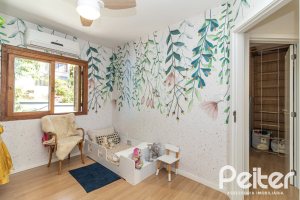 Casa à venda com 208m², 3 dormitórios, 3 suítes, 2 vagas, no bairro Vila Conceição em Porto Alegre