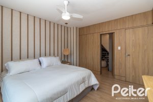 Casa à venda com 208m², 3 dormitórios, 3 suítes, 2 vagas, no bairro Vila Conceição em Porto Alegre