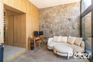 Casa à venda com 208m², 3 dormitórios, 3 suítes, 2 vagas, no bairro Vila Conceição em Porto Alegre