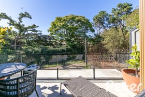 Casa à venda com 208m², 3 dormitórios, 3 suítes, 2 vagas, no bairro Vila Conceição em Porto Alegre