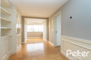 Cobertura à venda com 165m², 3 dormitórios, 1 suíte, 1 vaga, no bairro Tristeza em PORTO ALEGRE