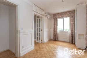 Cobertura à venda com 165m², 3 dormitórios, 1 suíte, 1 vaga, no bairro Tristeza em PORTO ALEGRE