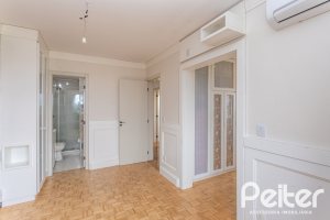 Cobertura à venda com 165m², 3 dormitórios, 1 suíte, 1 vaga, no bairro Tristeza em PORTO ALEGRE