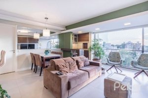 Apartamento à venda com 88m², 3 dormitórios, 1 suíte, 2 vagas, no bairro Tristeza em PORTO ALEGRE