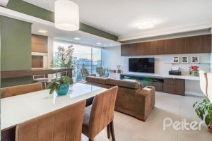 Apartamento à venda com 88m², 3 dormitórios, 1 suíte, 2 vagas, no bairro Tristeza em PORTO ALEGRE