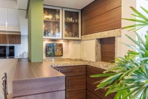 Apartamento à venda com 88m², 3 dormitórios, 1 suíte, 2 vagas, no bairro Tristeza em PORTO ALEGRE
